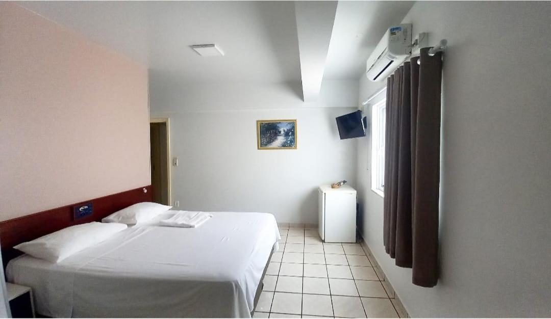 Alpha Ville Hotel Assis Zewnętrze zdjęcie