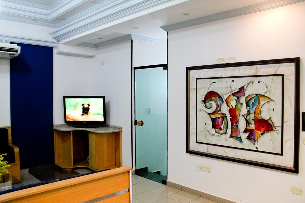 Alpha Ville Hotel Assis Zewnętrze zdjęcie