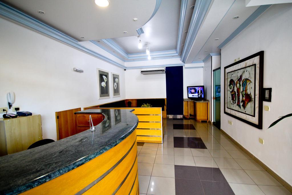 Alpha Ville Hotel Assis Zewnętrze zdjęcie
